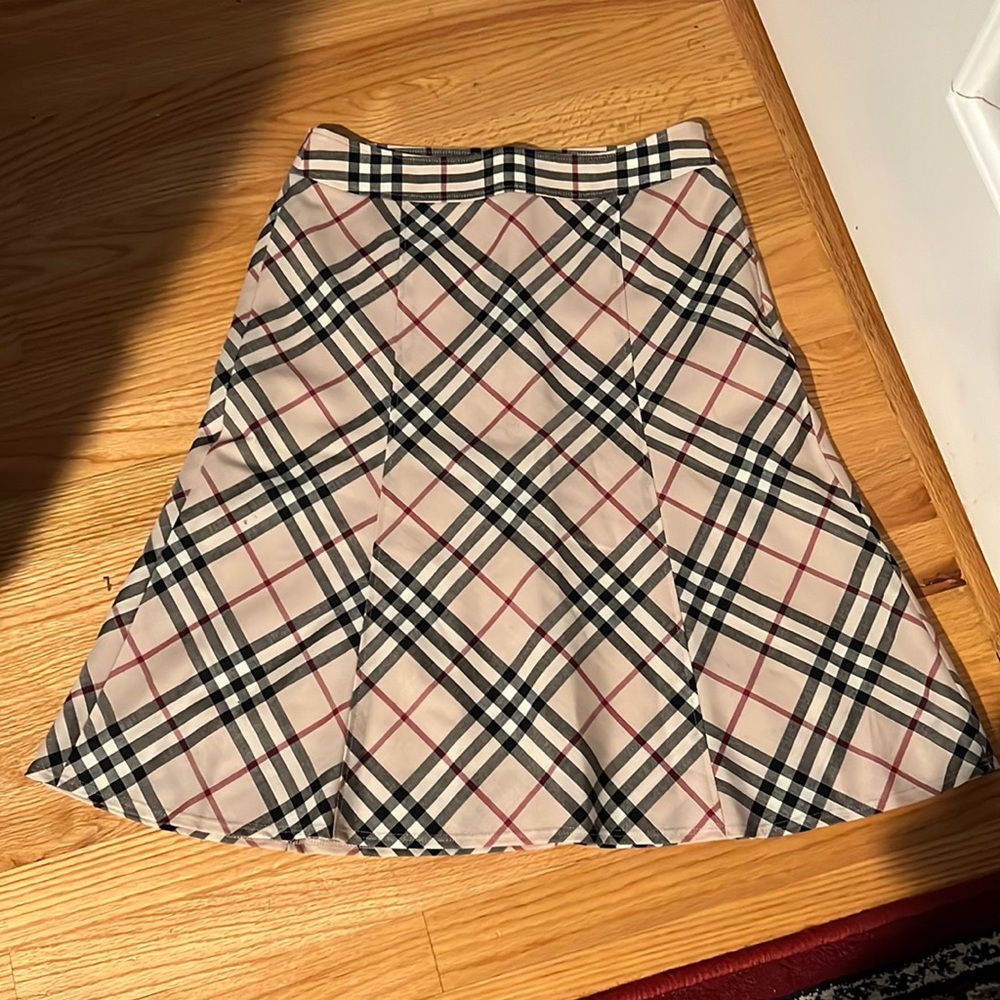 Burberry skirt